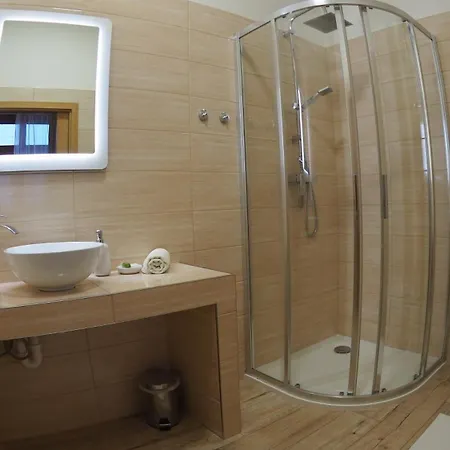 Britannia Szálloda 3*